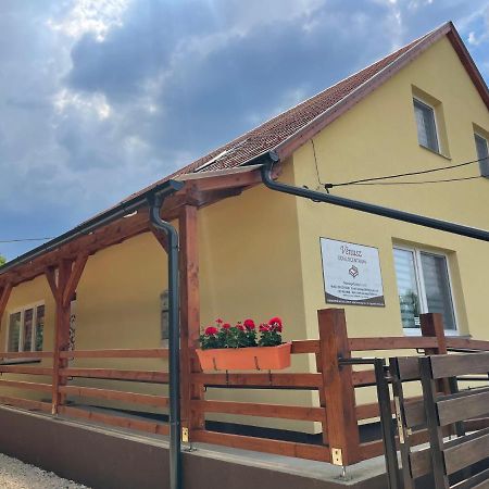 Venusz Ueduelocentrum Tiszacsege 外观 照片